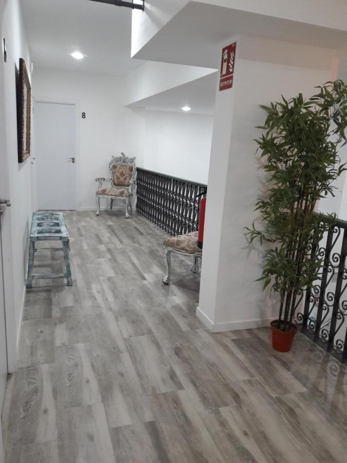 Palafox 23 Hostel Madrid Bagian luar foto